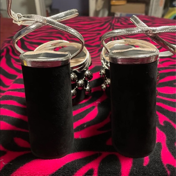 Miu Miu Silver Stud Ball High Heel Platform SZ 7 - Picture 3 of 6